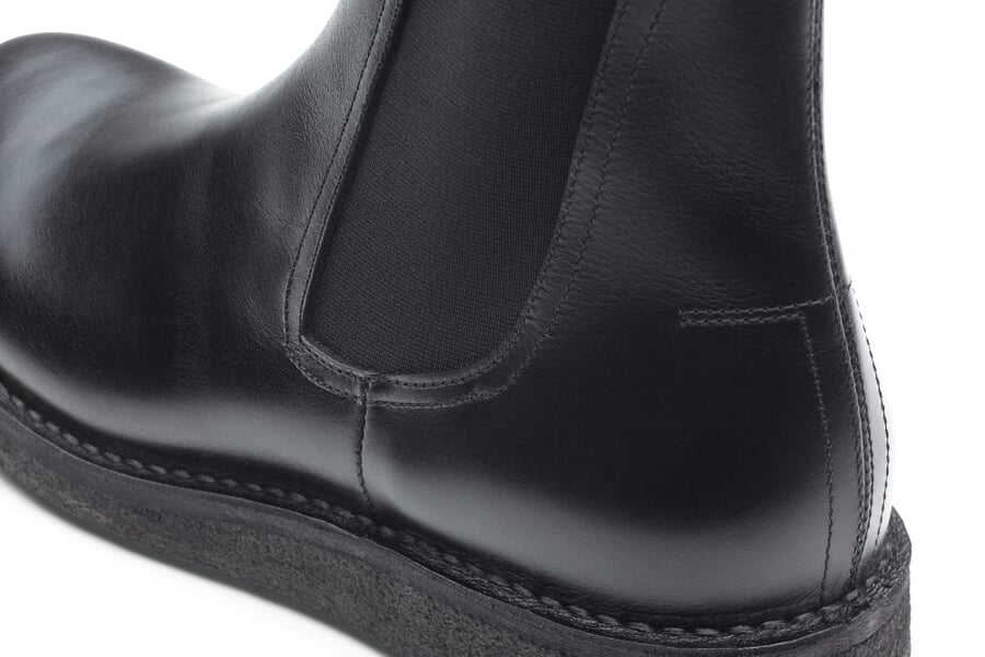 Men's Chelsea Boot Black, close-up