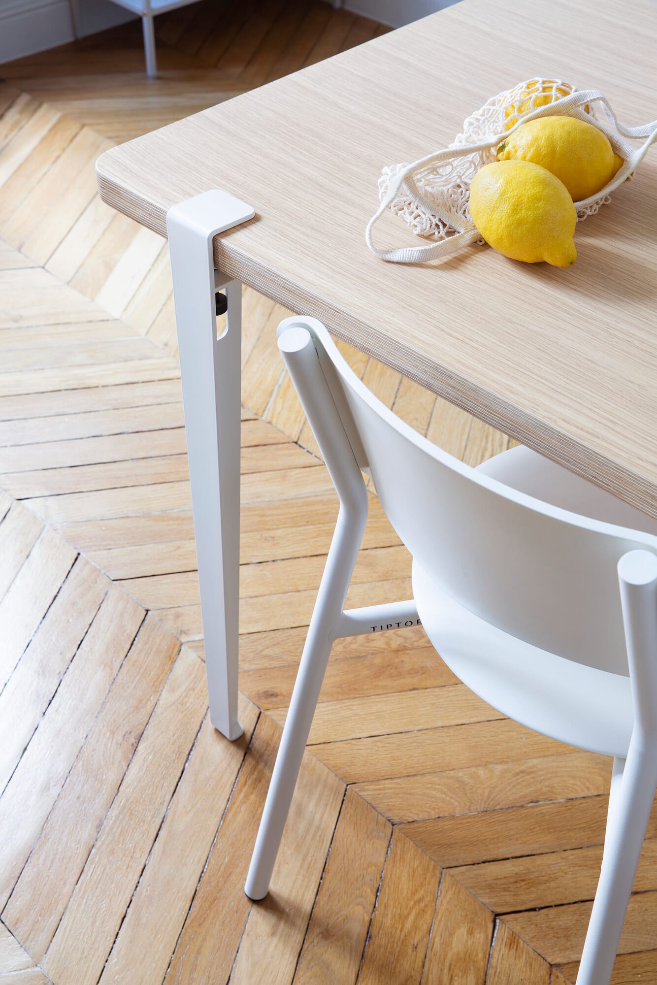 TT table leg, Pure white RAL 9010 | Manufactum